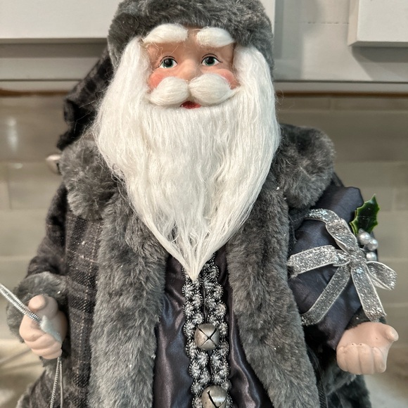 Rare Pier One Imports Vintage Style Gray Santa - Picture 4 of 13